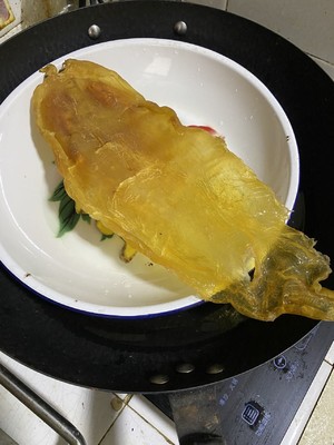 超简单泡发鱼肚的方法