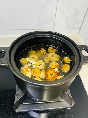 鱼肚豆腐汤