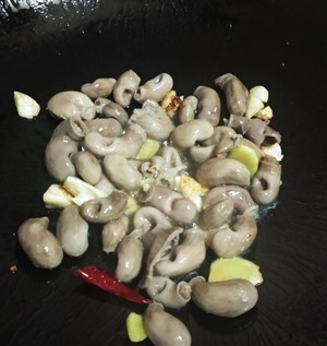 爆炒石斑鱼肚