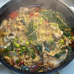 鱼籽鱼鳔火锅