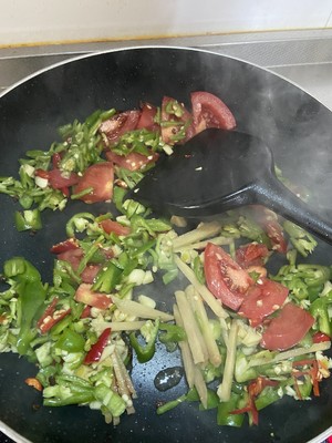 超级下饭?爆炒腊鱼干