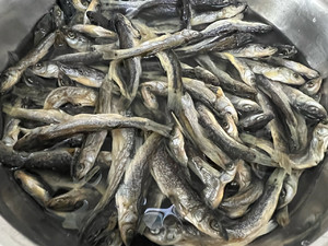 香辣小干鱼
