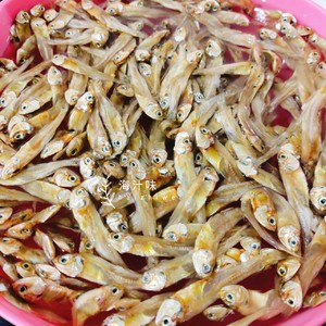 爆炒小鱼干