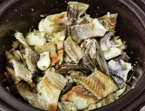 豆豉姜炖鱼干