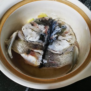鱼头粉皮煲（超级下饭）
