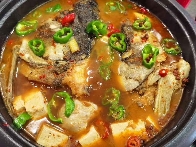 不输餐馆的鱼头泡饭