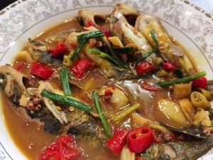 不输餐馆的鱼头泡饭