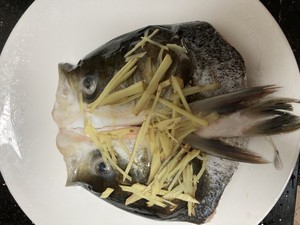 最好吃的剁椒鱼头（绝剁双椒）
