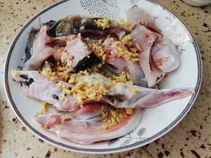 清蒸鱼头
