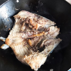 奶白鱼头汤（鲜）