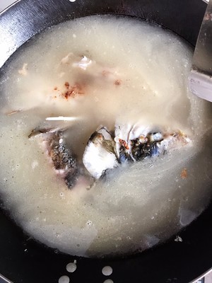 奶白鱼头汤（鲜）