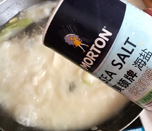 奶白鱼头汤（鲜）