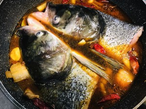 鱼头泡饼 炖鱼头（家庭版旺顺阁）