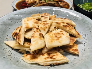 鱼头泡饼 炖鱼头（家庭版旺顺阁）