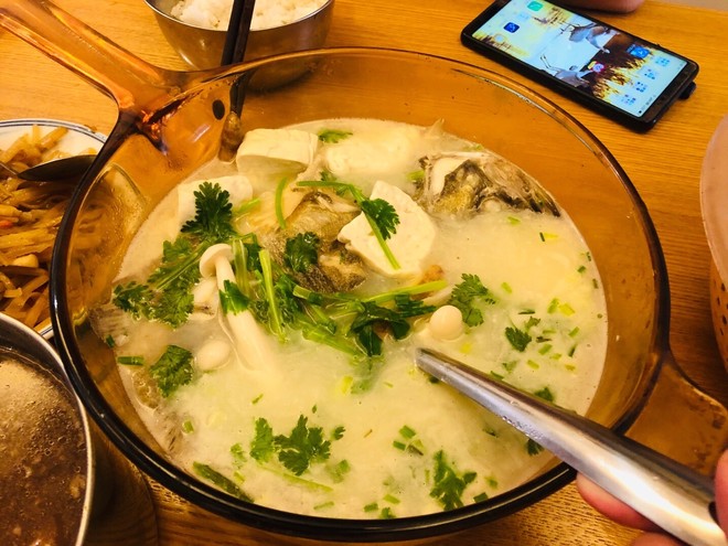 奶白菌菇鱼汤（必白秘籍）