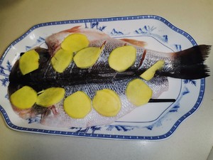 清蒸嫩滑淡水鲈鱼