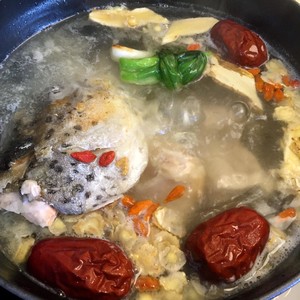 三文鱼头汤