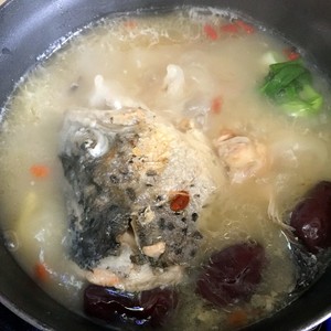 三文鱼头汤