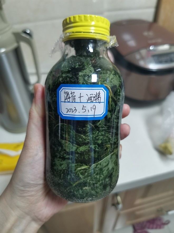 自制薄荷金银花露水（外用）