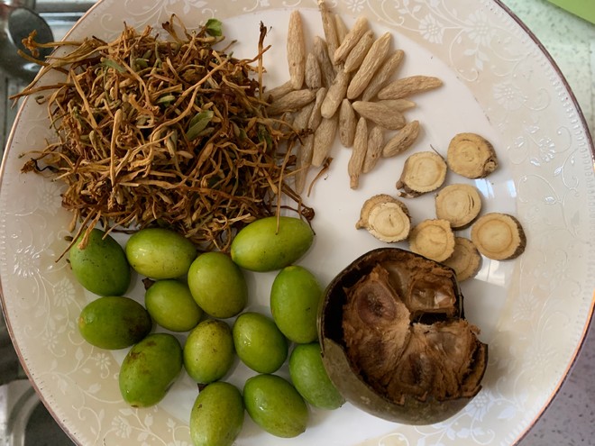 金银花青果罗汉果喉咙痛消炎茶