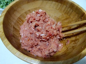 零添加、无公害的槐花饺子馅