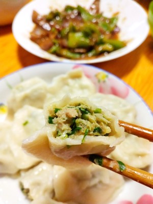 零添加、无公害的槐花饺子馅