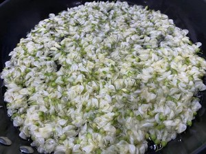 香断魂的槐花吃法