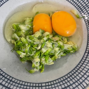 春日限定槐花炒鸡蛋