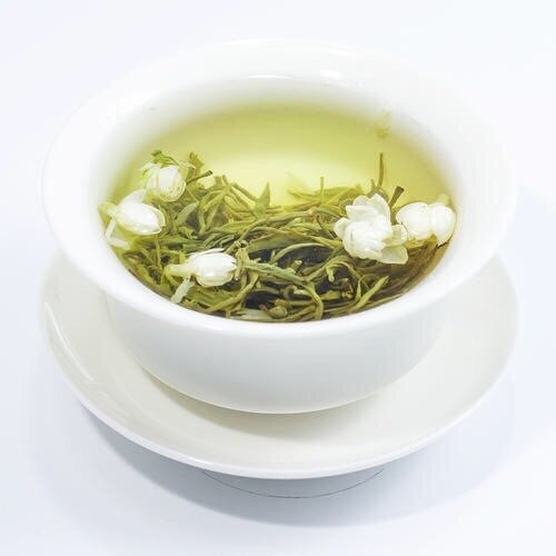 自制茉莉花茶～轻风茉莉入淡茶～