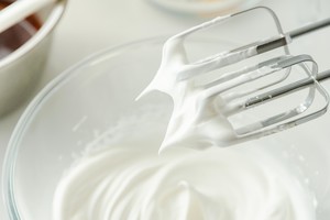 洛神花覆盆子熔岩蛋糕