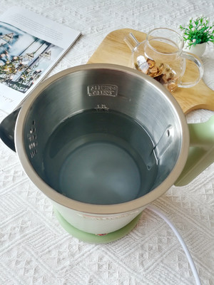 三宝茶—罗汉果菊花茶
