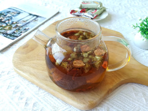 三宝茶—罗汉果菊花茶