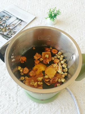 三宝茶—罗汉果菊花茶