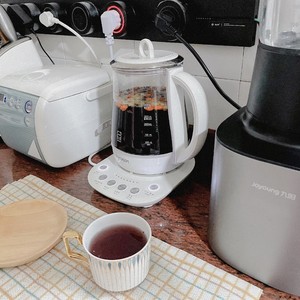 养肾茶：桂圆枸杞桑葚菊花茶（养生茶）