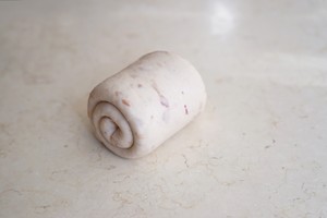 色与香同赋的玫瑰吐司