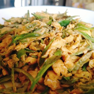 茶叶炒鸡蛋