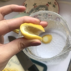 简易柠檬红茶  不输维他家哦