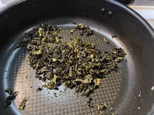 不经油炸的茶叶虾