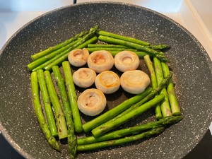 香煎芦笋口菇