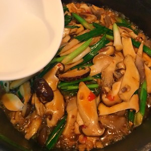 素炒菇三鲜