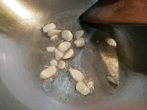 姬菇炒小白菜