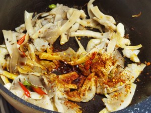 孜然干煸袖珍菇（平菇）- 爱烧烤必爱吃