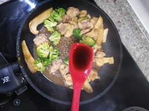 白灵菇照烧鸡腿
