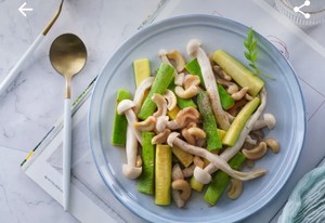节瓜炒腰果白灵菇，低GI简易料理