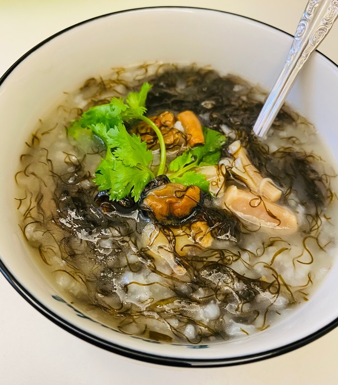 蚝豉发菜瑶柱鸡粥