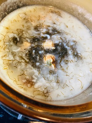 蚝豉发菜瑶柱鸡粥