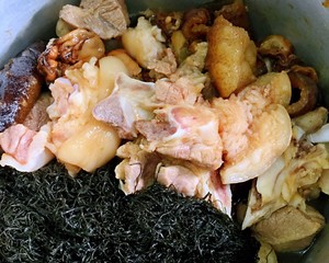 喜庆菜·蚝鼓发菜烩猪手（寓意：好事发财就手）