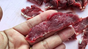 滑菇牛肉羹