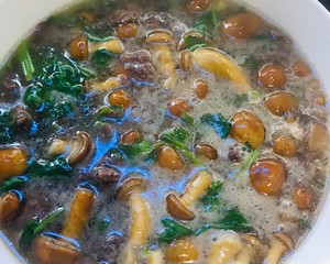 滑菇牛肉羹