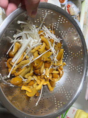 滑子菇蛋花汤
